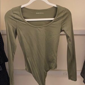 NEVER WORN Abercrombie Green Bodysuit